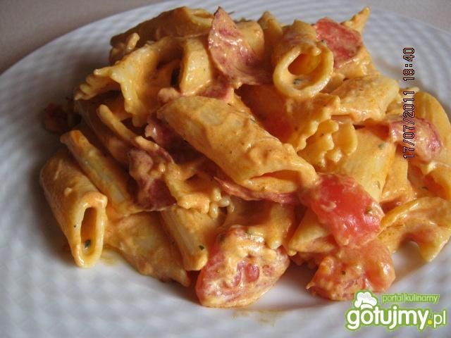 makaron z serkiem topionym makaron z serkiem topionym