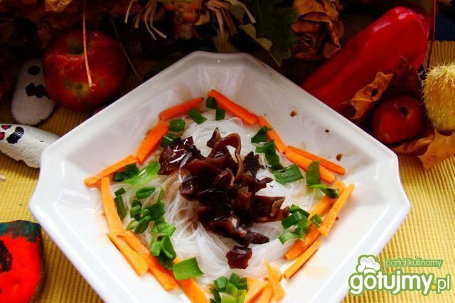 Makaron z sosem sojowym grzybowym 