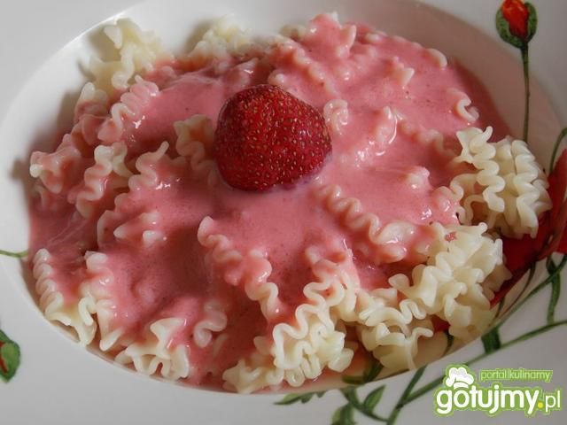 Makaron z truskawkami Makaron z truskawkami