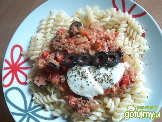 Makaron z tuńczykiem i oliwkami 2 Makaron z tuńczykiem i oliwkami 2