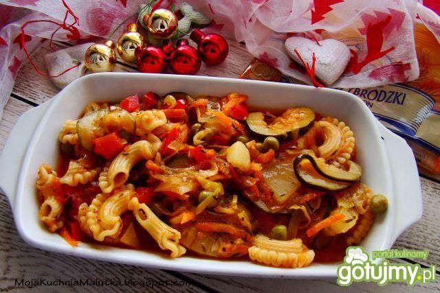 Makaron z warzywami  Makaron z warzywami