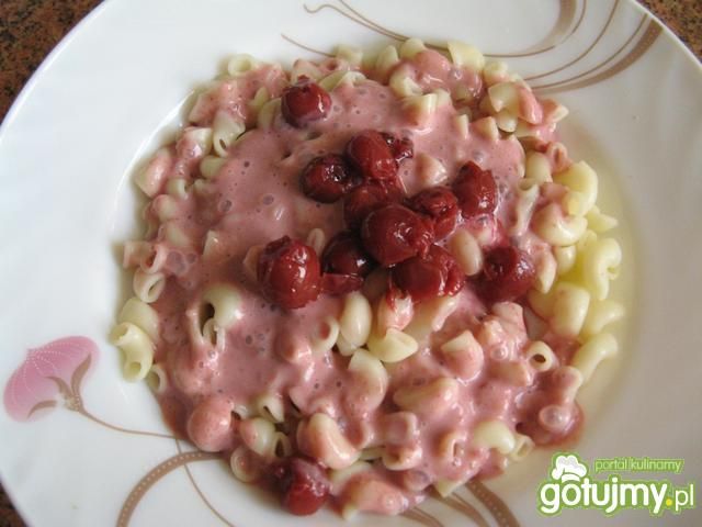 Makaron z wiśniami Makaron z wiśniami