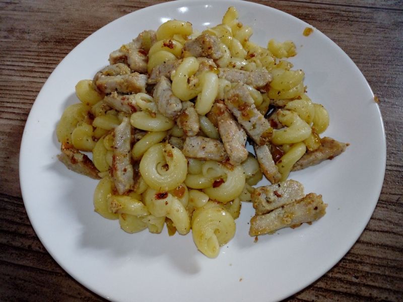 Makaron ze schabem moczonym w mleku