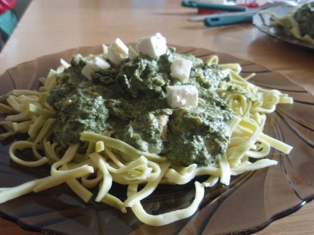 Makaron ze szpinakiem. Makaron ze szpinakiem.