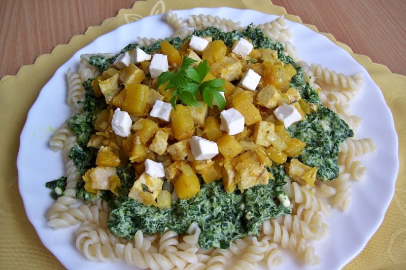 Makaron ze szpinakiem i dynią