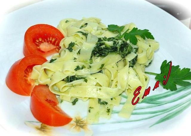 Makaron ze szpinakiem i fetą  Makaron ze szpinakiem i fetą