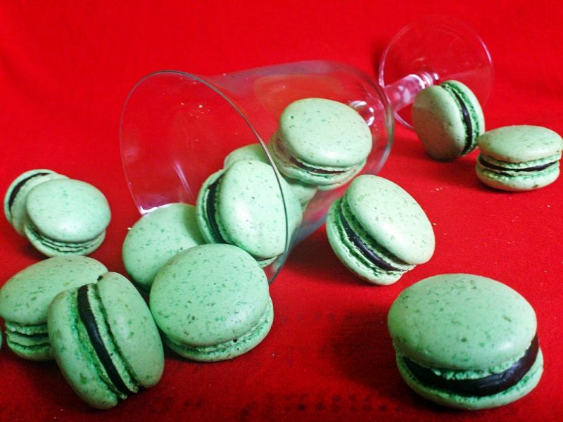 Makaroniki z czekoladowym ganache Makaroniki z czekoladowym ganache