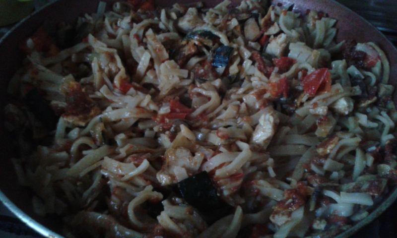 Makaronowa patelnia na szybko 