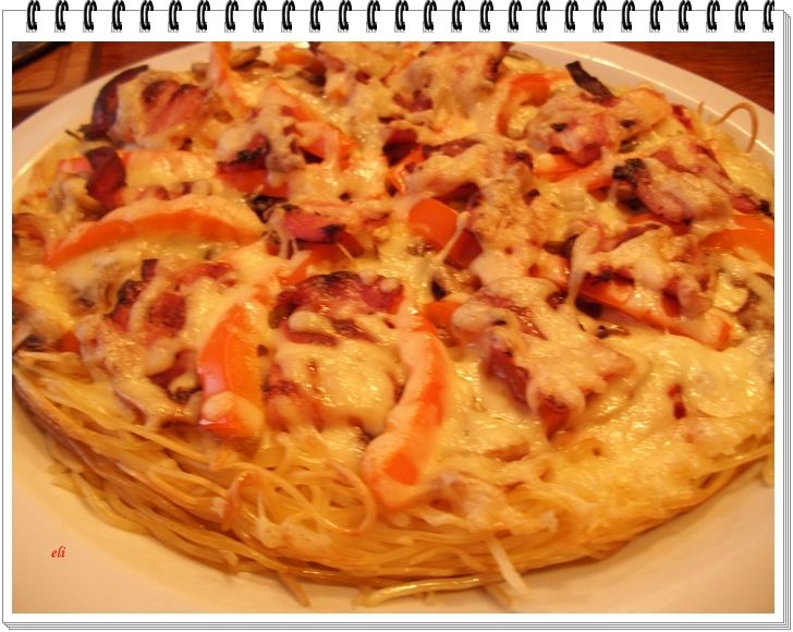 Makaronowa pizza Eli