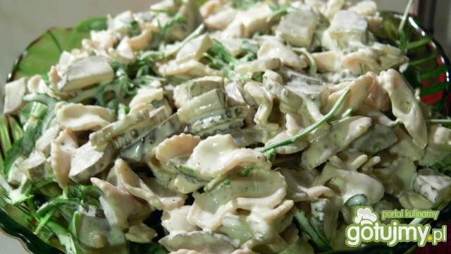 Makaronowa sałatka z rukolą na zielono