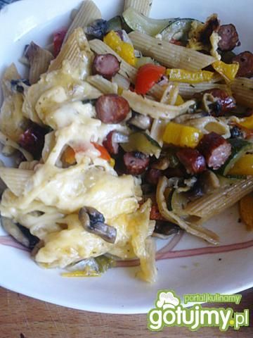 Makaronowa zapiekanka z cukinią