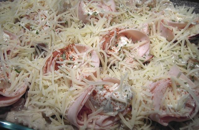 Makaronowa zapiekanka z pieczarkami Makaronowa zapiekanka z pieczarkami