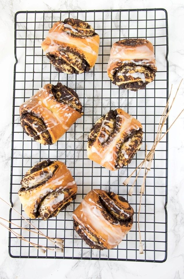 Makowczyki - drożdżówki z makiem