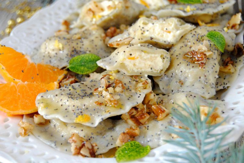 Makowe pierogi z serem Makowe pierogi z serem