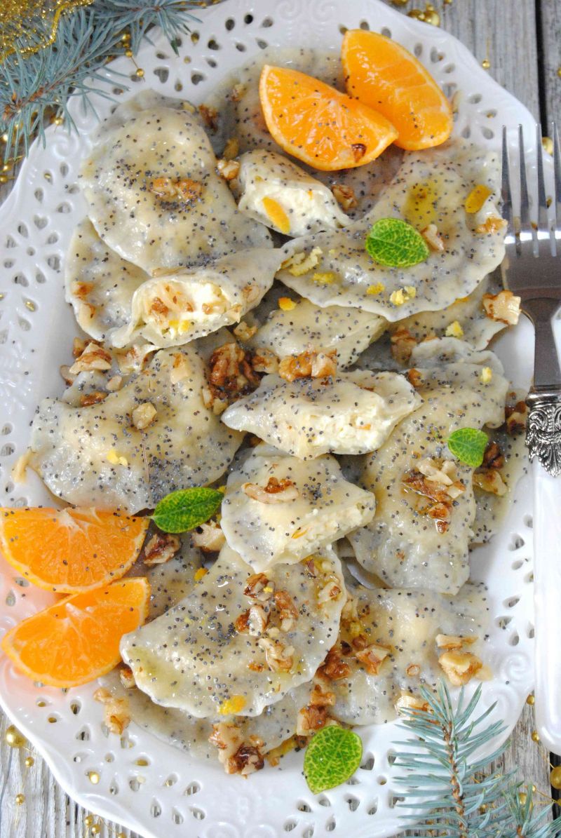 Makowe pierogi z serem Makowe pierogi z serem