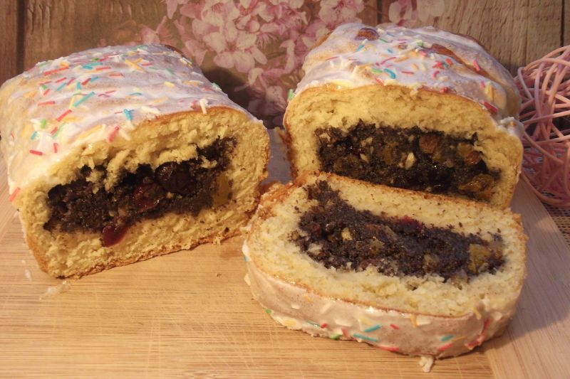 Makowiec drożdżowy z domową masą makową