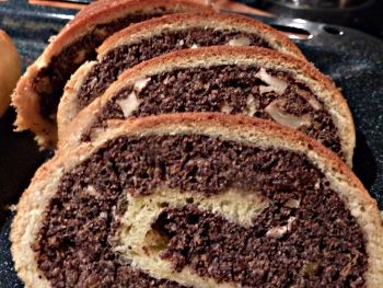 Makowiec z dużą ilością maku