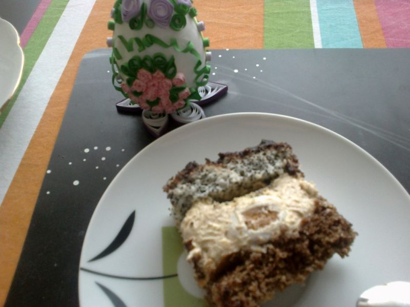 Makowiec z masą orzechową