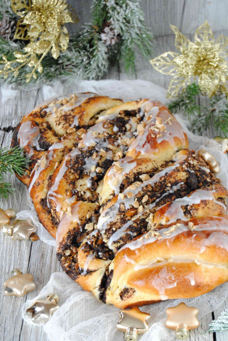 Makowo- bakaliowy zawijaniec 