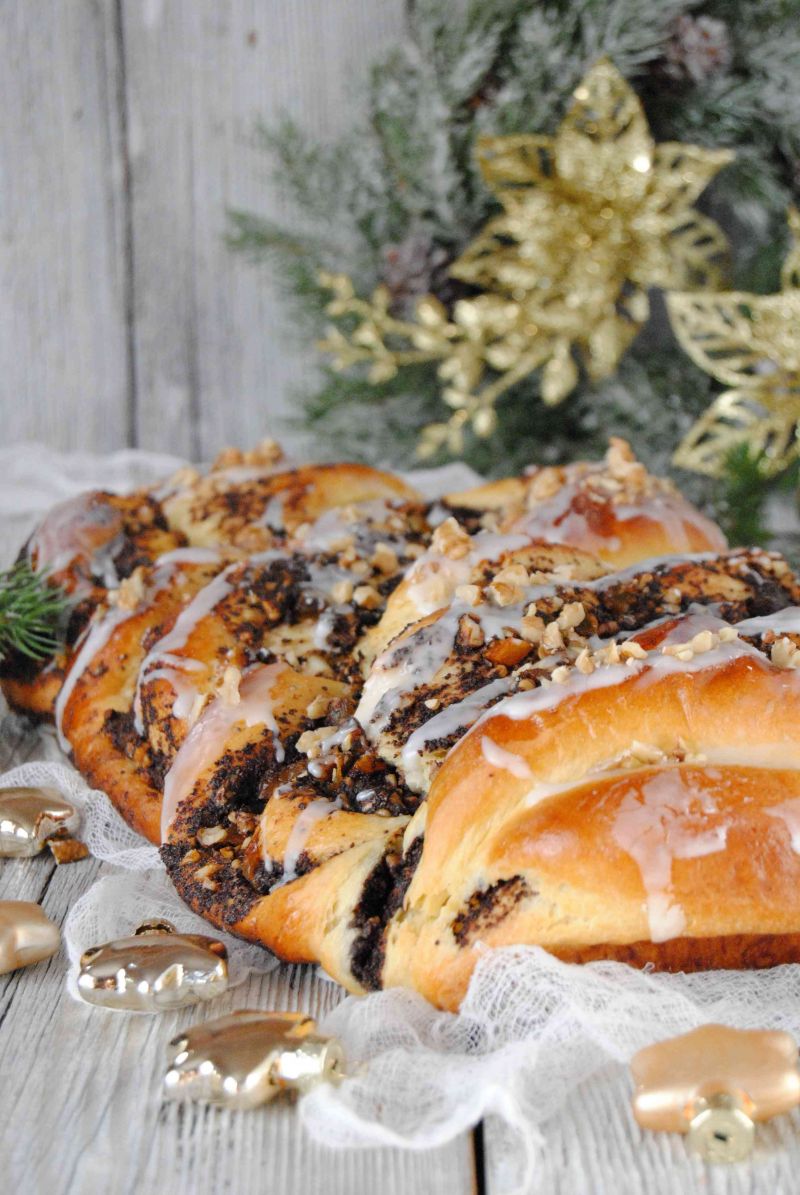 Makowo- bakaliowy zawijaniec 