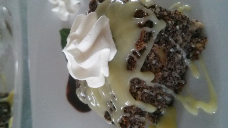 Makowo jabłkowe ciasto z bakaliami Makowo jabłkowe ciasto z bakaliami