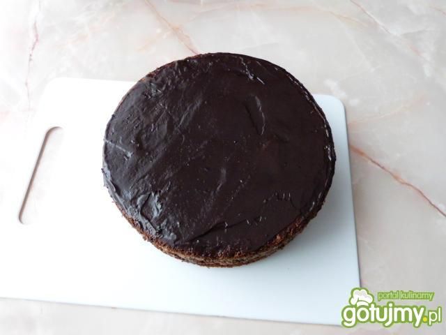Makowy torcik w polewie czekoladowej