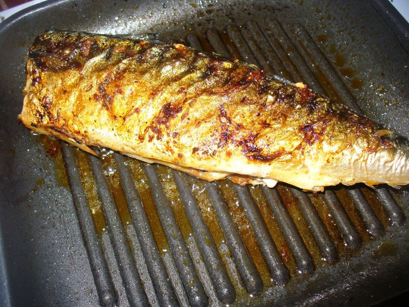 Makrela grillowana z czosnkiem