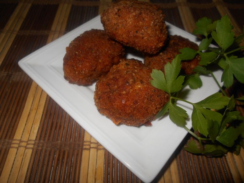 Małe kotleciki z mięsa mielonego