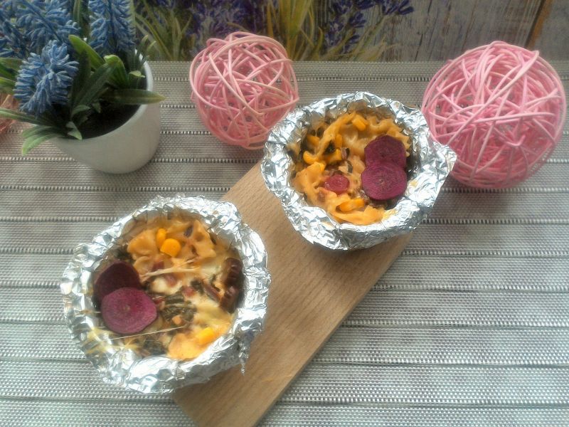 Małe zapiekanki makaronowe 