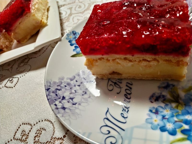 Malinowa kremówka Malinowa kremówka