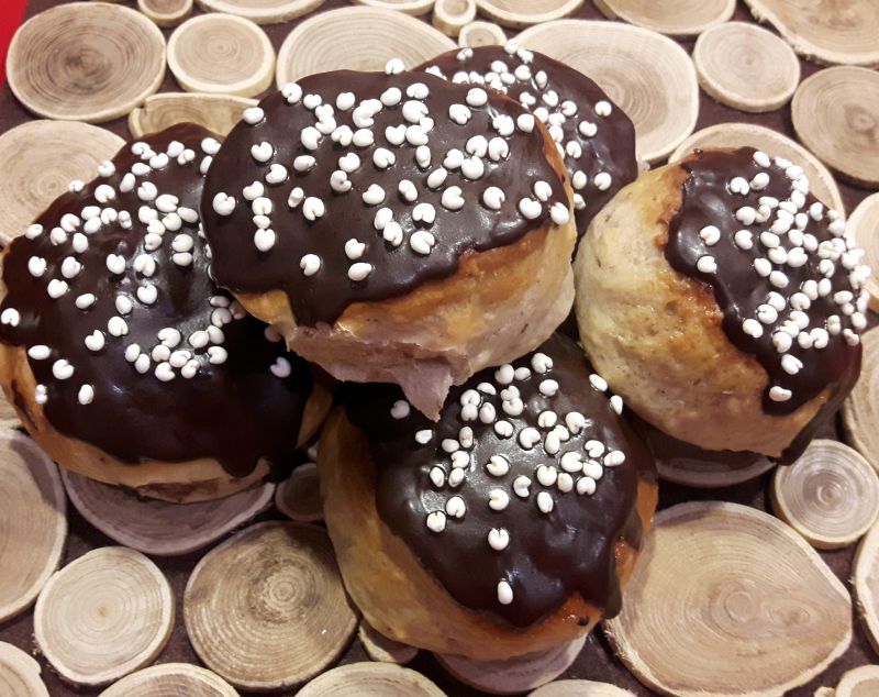 Malinowe bułeczki a'la pączki