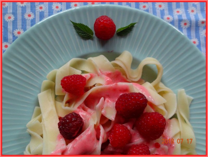 Malinowe tagliatelle