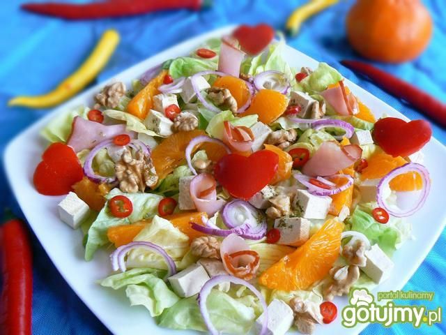 Mandarynkowa sałatka z tofu i polędwicą