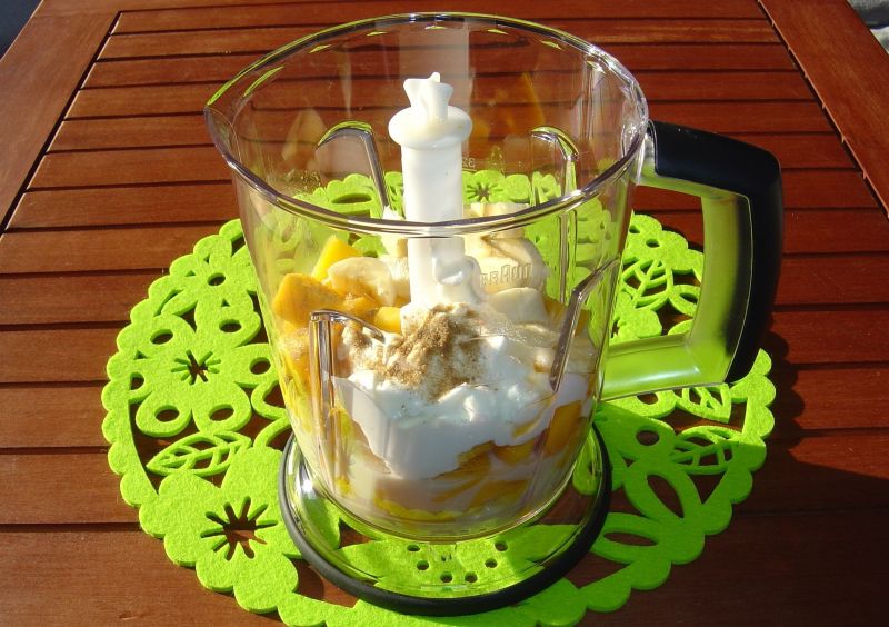 Mango lassi to napój w upalne dni