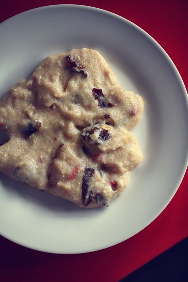 Manna z amarantusem i suszonymi śliwkami