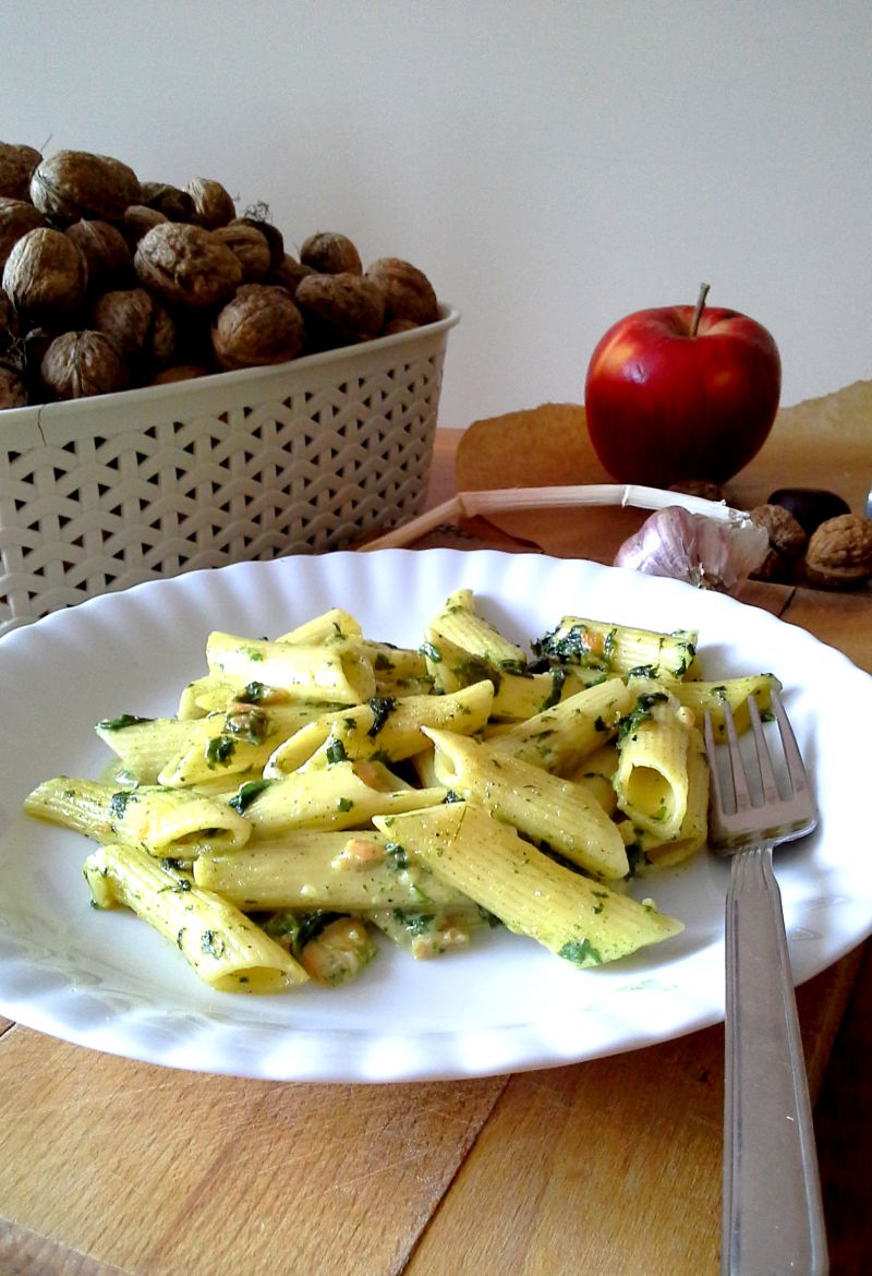 Mararon ze szpainakiem i łososiem