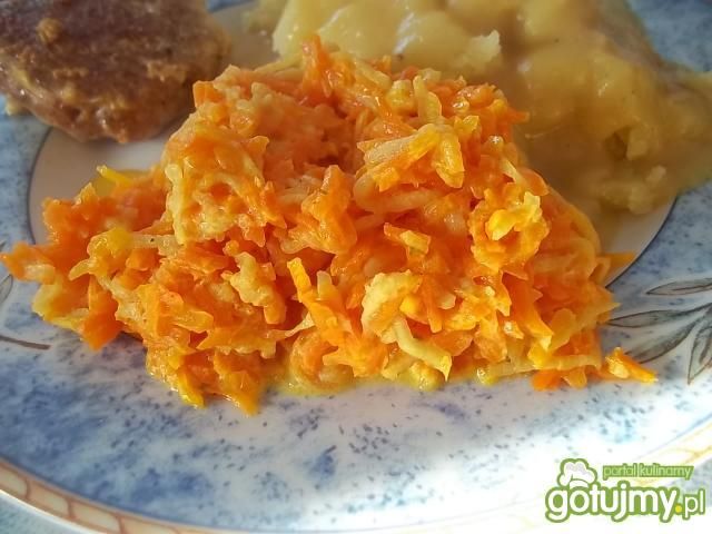 Marchewka duszona z jabłkiem Marchewka duszona z jabłkiem