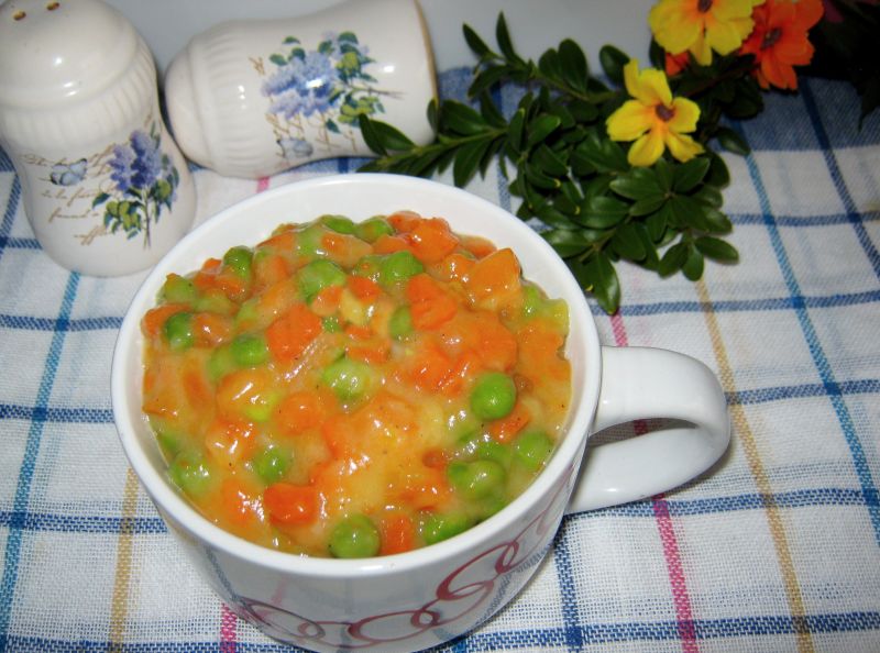 Marchewka i groszek z zasmażką Marchewka i groszek z zasmażką