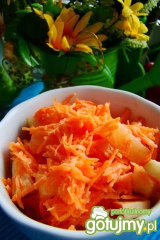 Marchewka na słodko z jogurtem  Marchewka na słodko z jogurtem