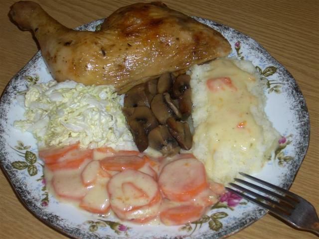 Marchewka w sosie śmietanowym 