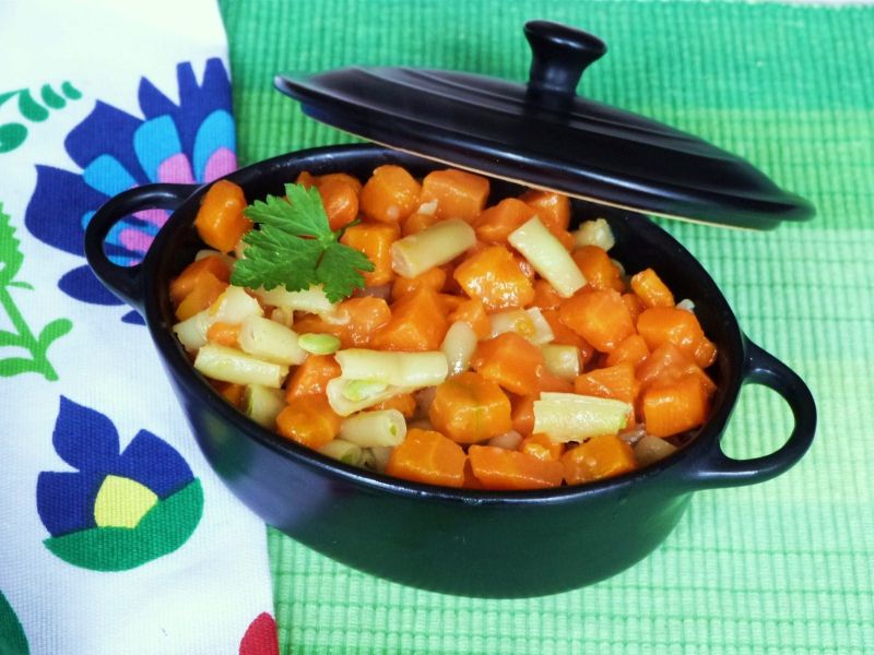 Marchewka z fasolką szparagową