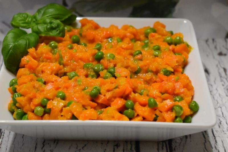 Marchewka z groszkiem