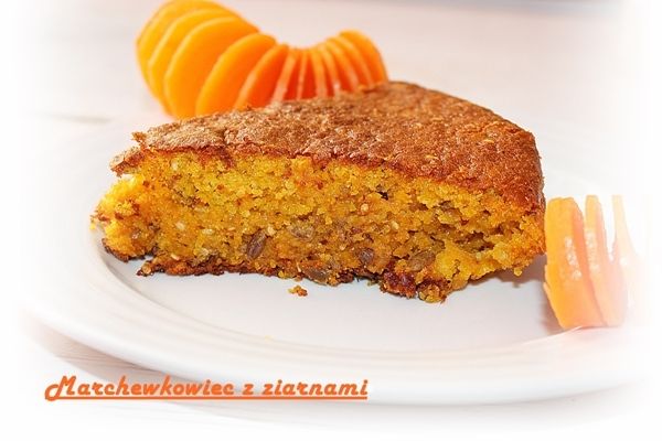 Marchewkowiec z prażonymi ziarnami  Marchewkowiec z prażonymi ziarnami