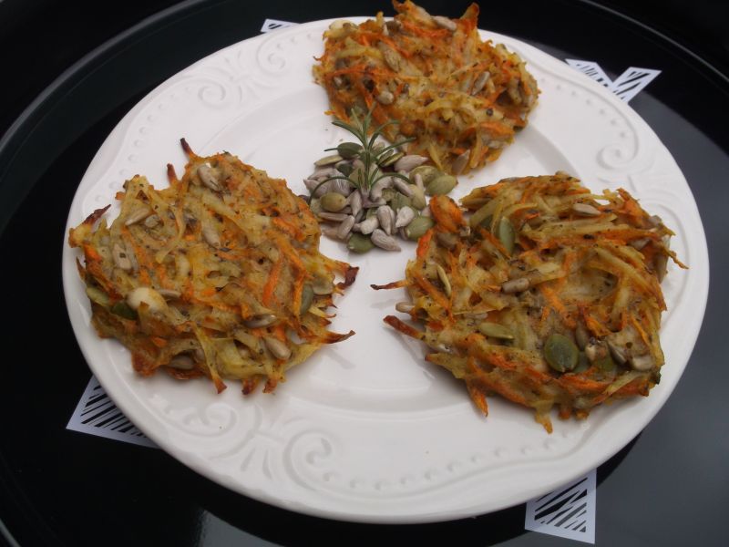 Marchewkowo - ziemniaczane placki z piekarnika Marchewkowo - ziemniaczane placki z piekarnika