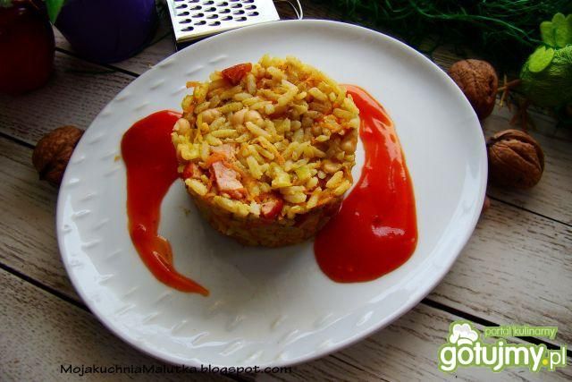 Marchewkowy ryż z fasolką