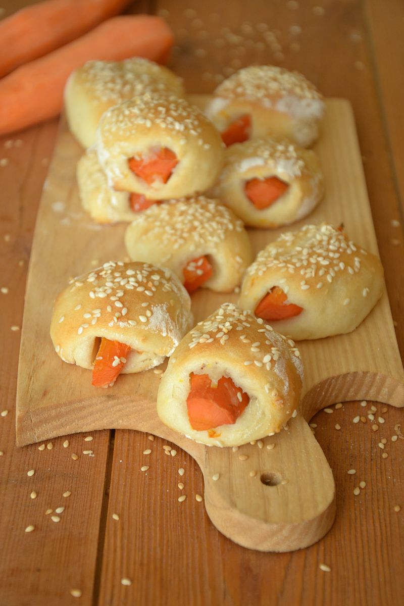 Marchwiaczki- bułeczki z marchewką