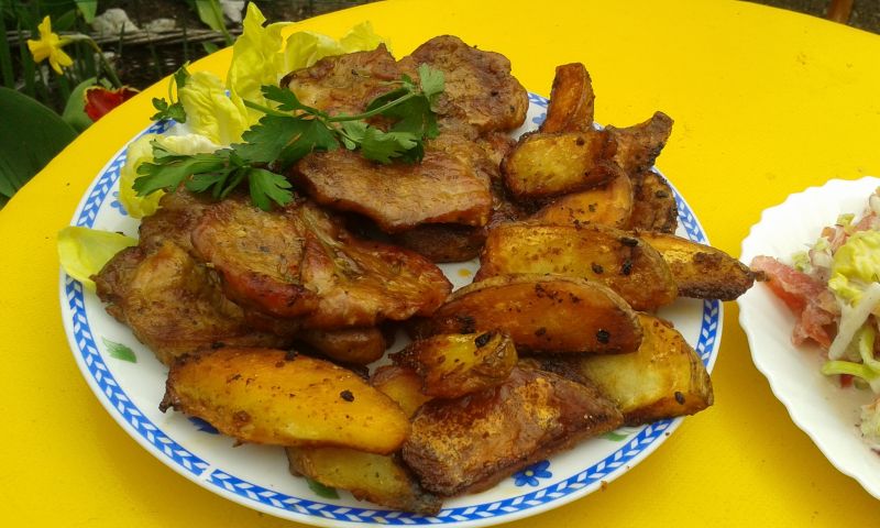 Marynowana karkówka na grilla  Marynowana karkówka na grilla