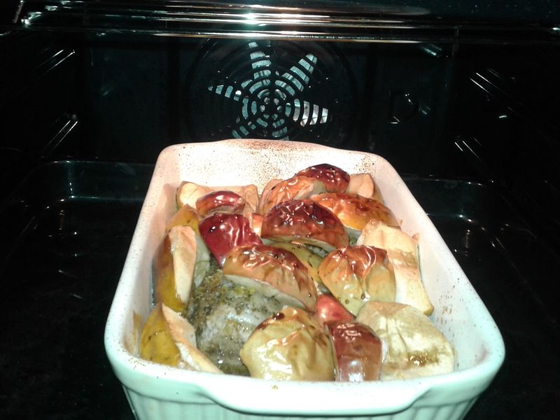 Marynowane polędwiczki pod jabłuszkami