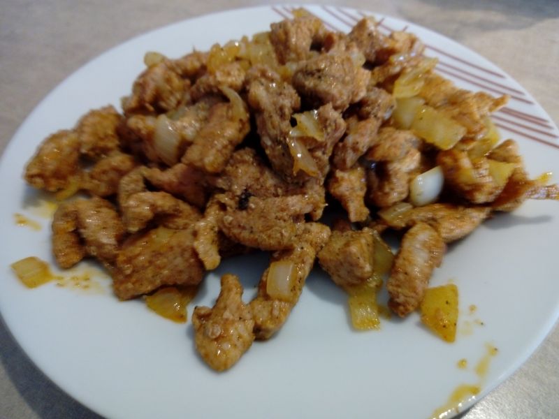 Marynowany schab smażony z cebulką