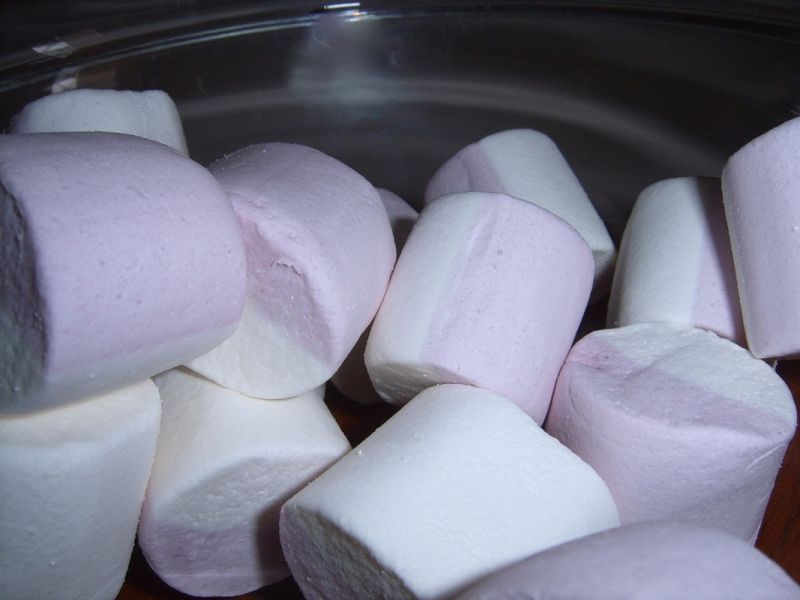 Masa plastyczna z pianek marshmallow